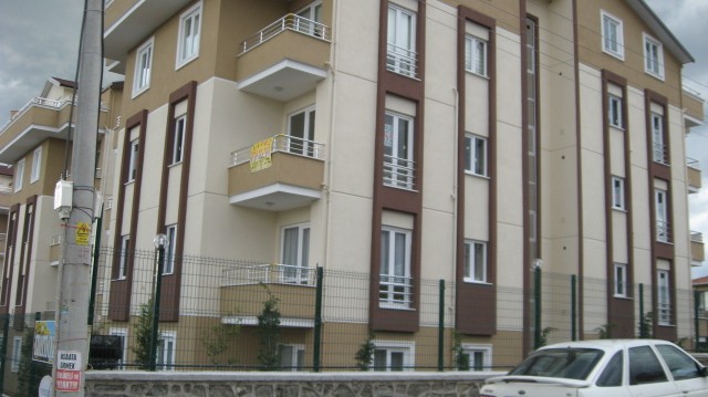 076 (2)